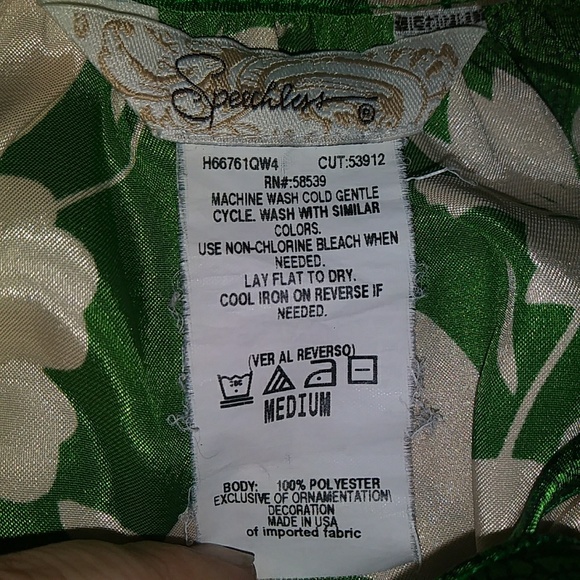 Beautiful green floral top - Picture 3 of 5